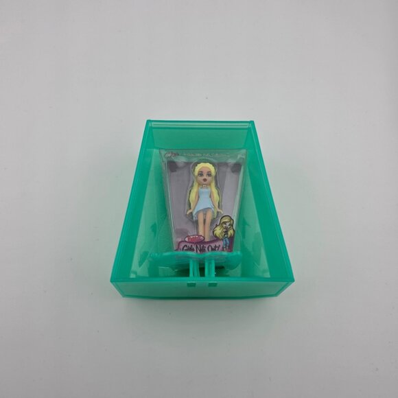 Mini Bratz Cloe Girls Nite Out! Collection Figure Fashion &‎ Beauty Doll NEW - Picture 1 of 5